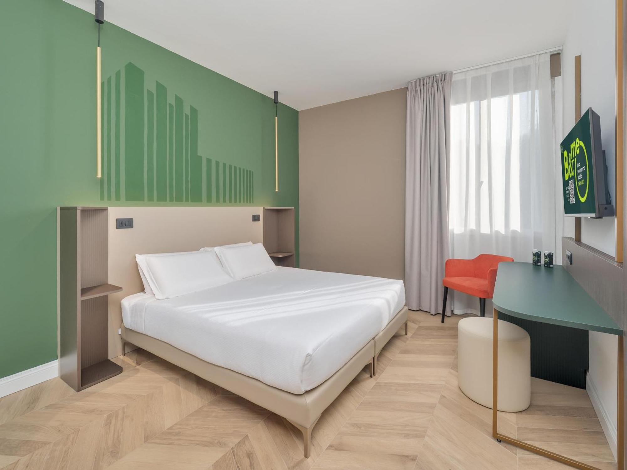 Deluxe Room,1746842055:JPEG